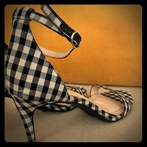 Gingham sandal heels